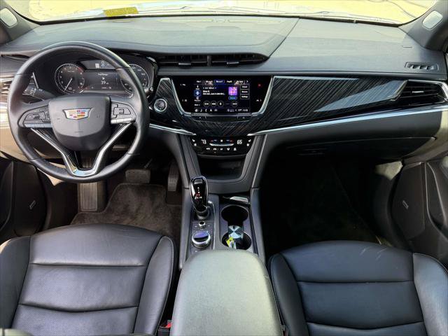 Used 2024 Cadillac XT6 Premium Luxury AWD/4WD image 16