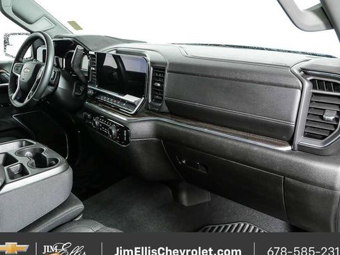 Certified 2025 Chevrolet Silverado 1500 LT AWD/4WD image 20