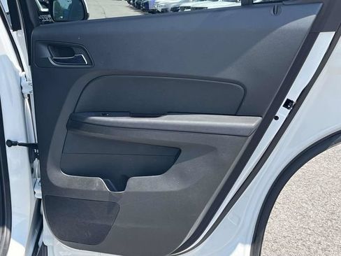 Used 2017 Chevrolet Equinox LT w/ Convenience Package FWD image 21