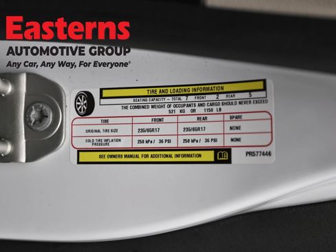 Used 2023 Chrysler Pacifica Touring-L FWD image 36