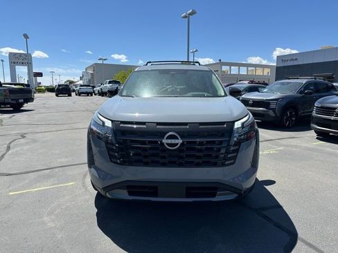 New 2026 Nissan Pathfinder Platinum AWD/4WD image 3