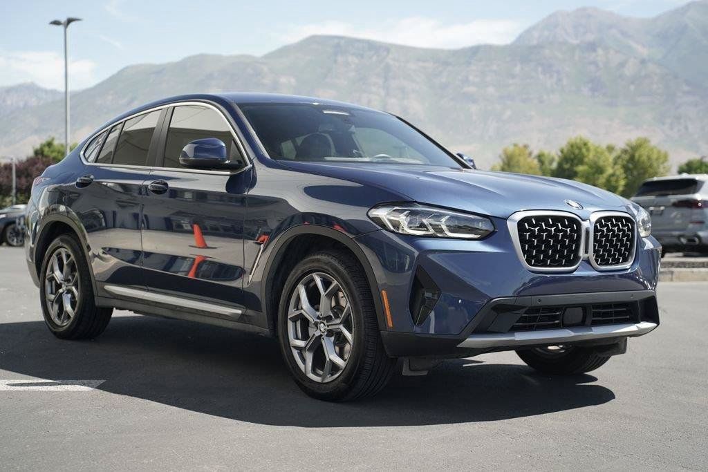 Used 2025 BMW X4 xDrive30i w/ Premium Package AWD/4WD image 7