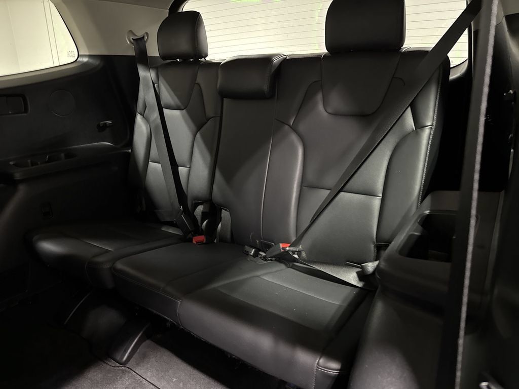 Used 2025 Kia Telluride S AWD/4WD image 25
