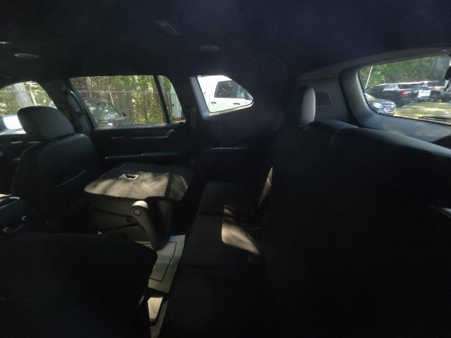 Used 2026 GMC Acadia Elevation w/ Elevation Premium Package FWD image 12