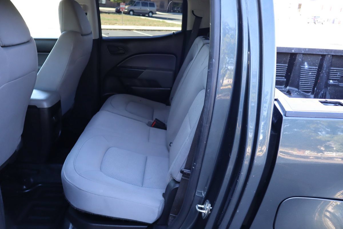 Used 2019 Chevrolet Colorado W/T w/ WT Convenience Package AWD/4WD image 18