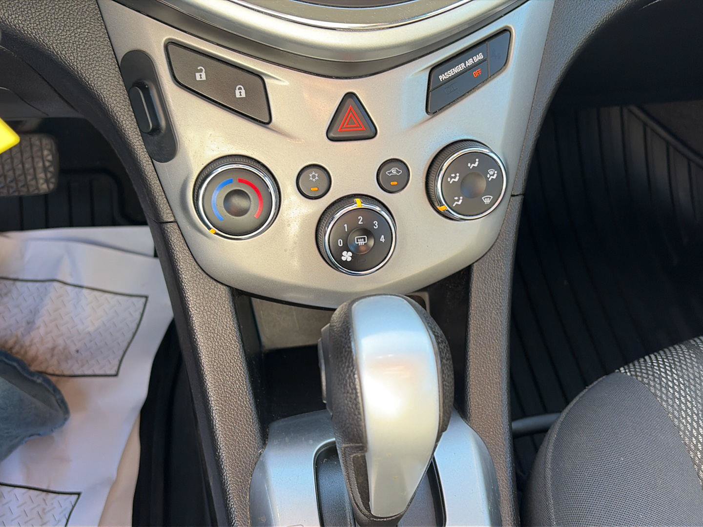 Used 2019 Chevrolet Sonic LT FWD image 20