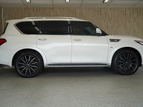 Used 2019 INFINITI QX80 Limited AWD/4WD image 6
