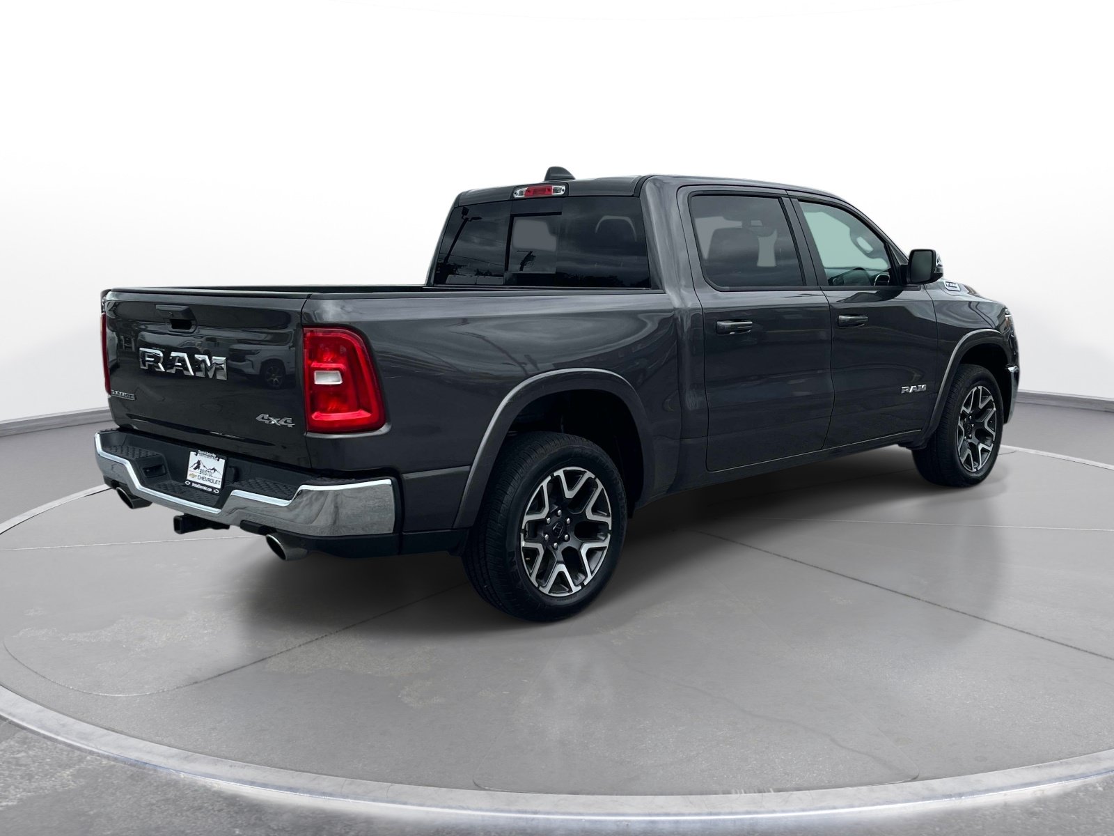 Used 2026 RAM 1500 Laramie AWD/4WD image 4