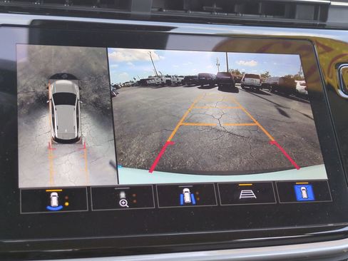 Certified 2023 Chevrolet Bolt EUV Premier w/ Sun & Sound Package image 20