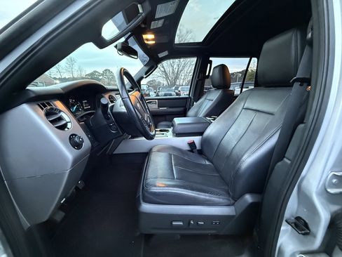 Used 2017 Ford Expedition Limited w/ Equipment Group 301A AWD/4WD image 12