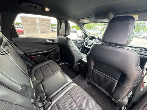 Used 2023 Ford Escape ST-Line Select w/ Class II Trailer Tow Package AWD/4WD image 15
