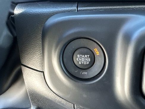 Used 2023 Jeep Wrangler Unlimited Sahara w/ LED Lighting Group AWD/4WD image 19