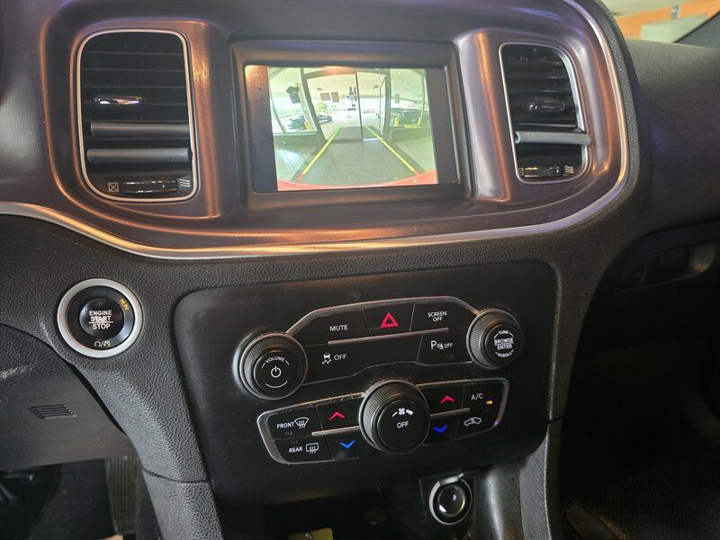 Used 2020 Dodge Charger SXT w/ Leather Interior Group RWD image 22