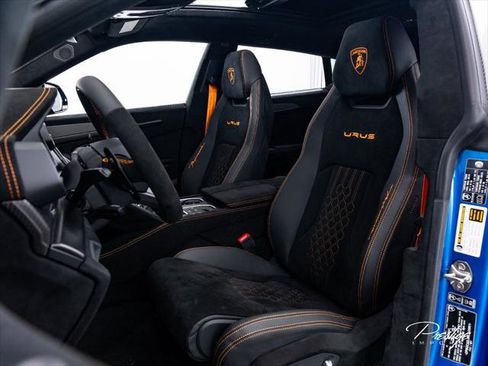 Used 2024 Lamborghini Urus Performante AWD/4WD image 33