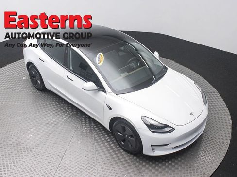 Used 2023 Tesla Model 3 Standard Range RWD image 3