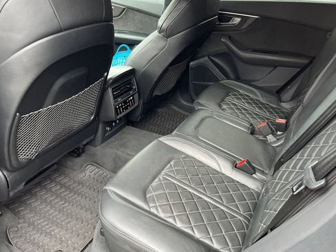 Used 2021 Audi SQ8 Prestige w/ Prestige Package image 7