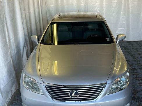 Used 2009 Lexus LS 460 RWD image 3