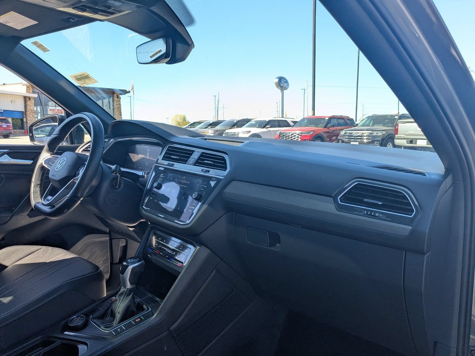Used 2023 Volkswagen Tiguan SE R-Line AWD/4WD image 35