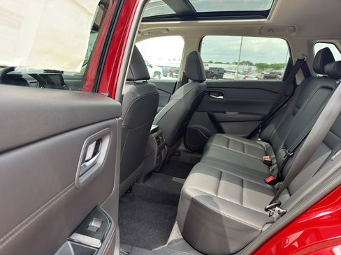 New 2026 Nissan Rogue Dark Armor AWD/4WD image 30