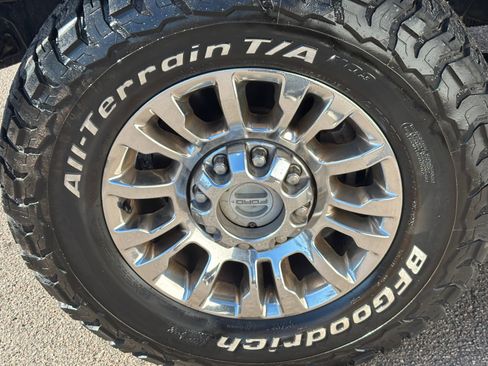 Used 2020 Ford F250 XLT w/ XLT Premium Package image 24