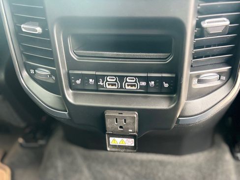 Used 2020 RAM 1500 Limited image 25