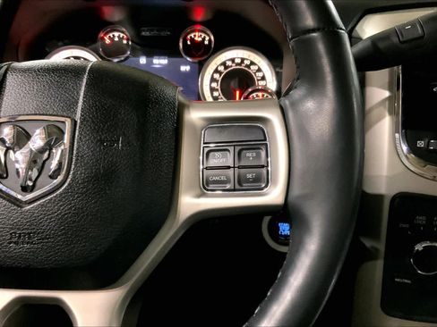 Used 2015 RAM 2500 Laramie w/ Black Appearance Group image 25