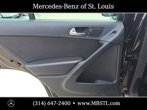 Used 2014 Volkswagen Tiguan SE image 10