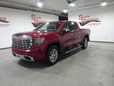 Used 2022 GMC Sierra 1500 Denali AWD/4WD image 1