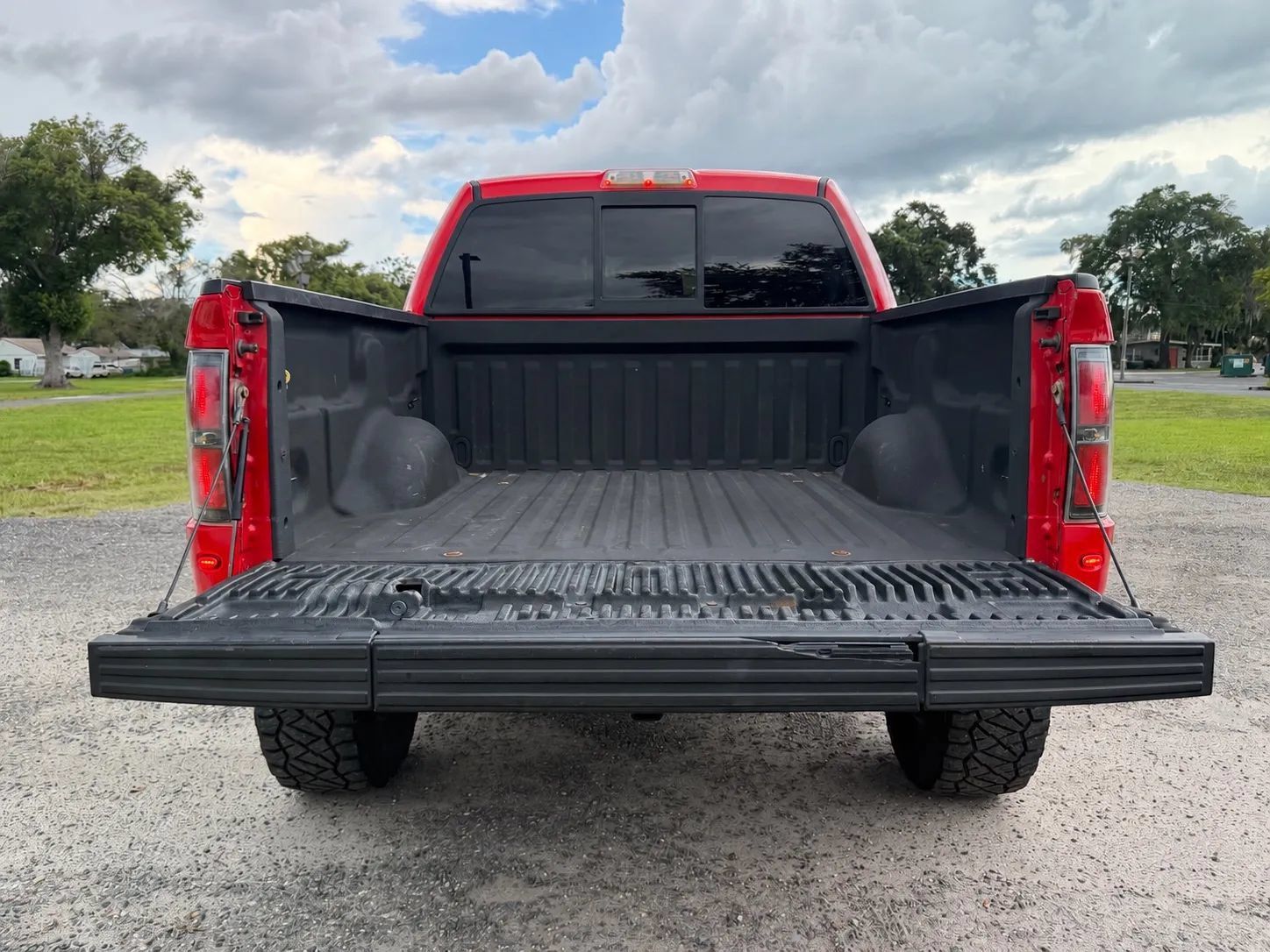 Used 2012 Ford F150 Raptor w/ SVT Exterior Graphics Pkg AWD/4WD image 7