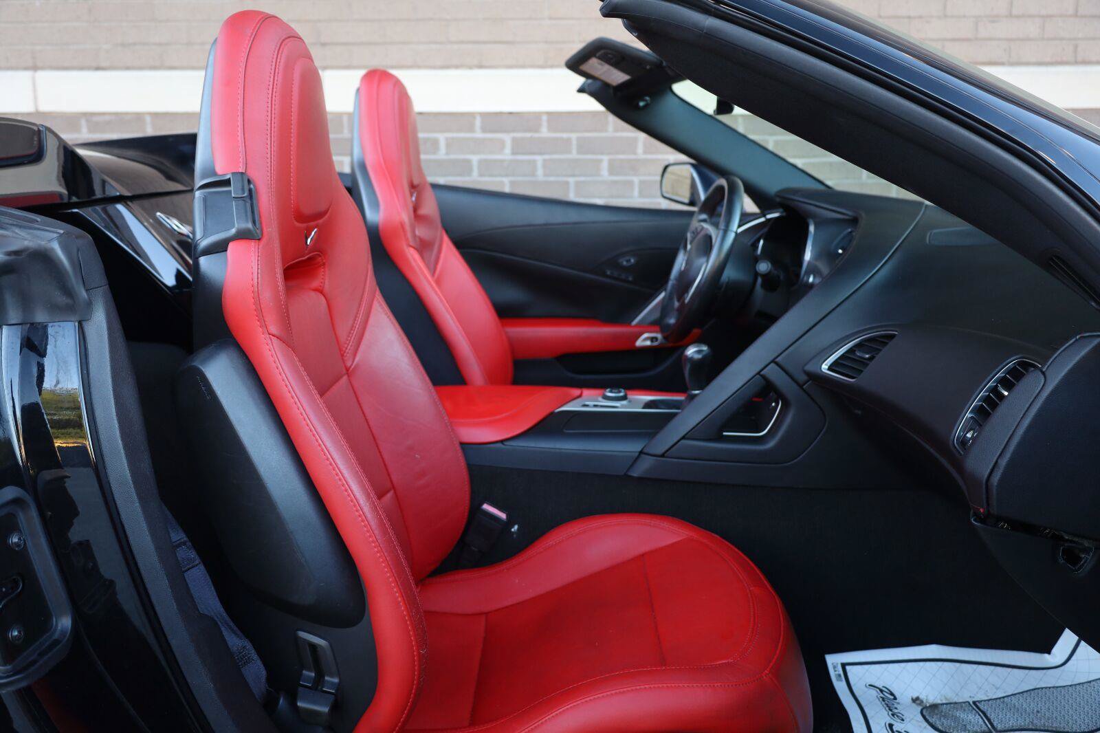 Used 2014 Chevrolet Corvette Stingray Convertible w/ 2LT Preferred Equipment Group RWD image 32