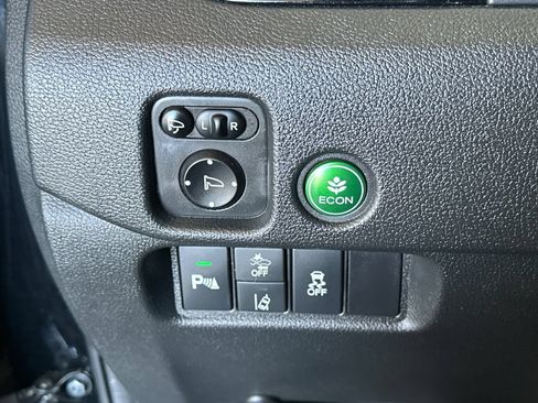 Used 2020 Honda Pilot Elite image 31