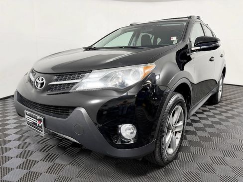 Used 2015 Toyota RAV4 XLE AWD/4WD image 3