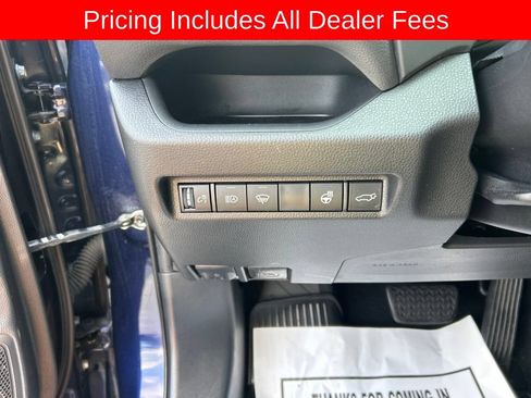 Used 2019 Toyota RAV4 XLE Premium w/ Cold Weather Package AWD/4WD image 7