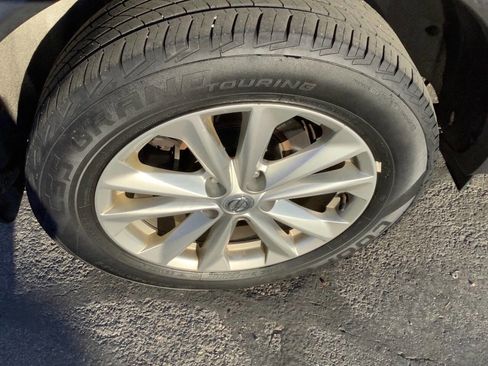 Used 2017 Nissan Rogue Sport SV image 22