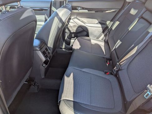 Used 2023 Kia Seltos S w/ Navigation Package AWD/4WD image 33