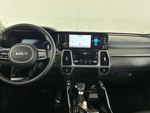 Used 2023 Kia Sorento SX FWD image 29