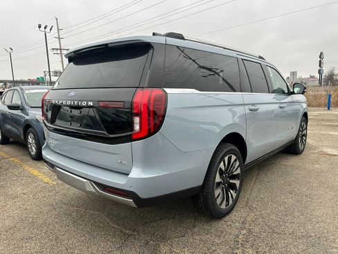 New 2026 Ford Expedition Max Platinum w/ Driver's Package image 3