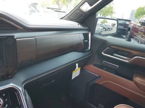 Used 2025 GMC Sierra 1500 Denali Ultimate image 26