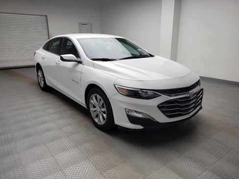 Used 2025 Chevrolet Malibu LT FWD image 13