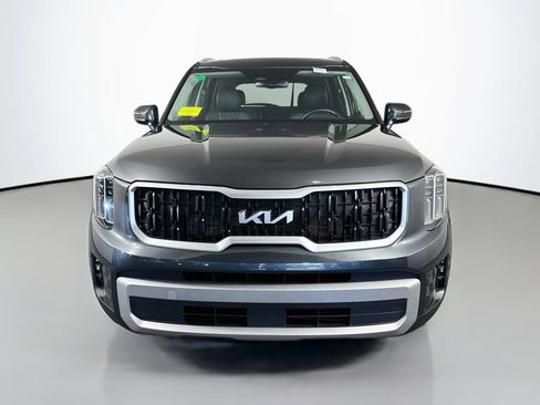 Used 2023 Kia Telluride EX w/ EX Captain's Chair Package FWD image 11