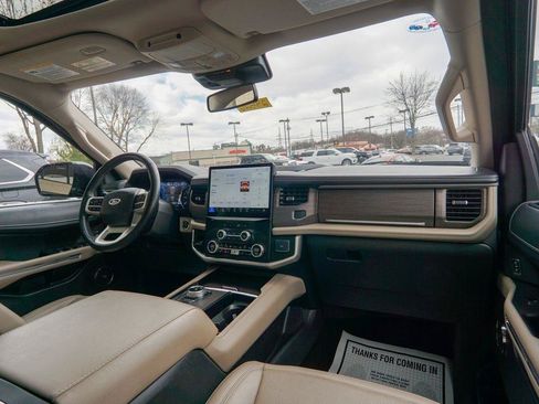 Used 2024 Ford Expedition Max Limited AWD/4WD image 19