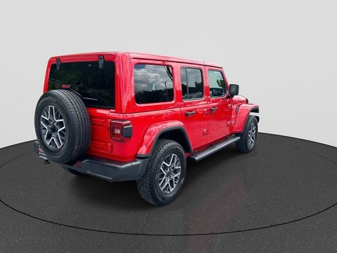 Used 2024 Jeep Wrangler Unlimited Sahara AWD/4WD image 8
