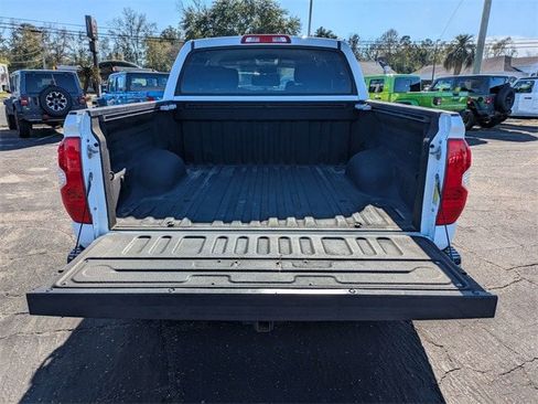 Used 2017 Toyota Tundra SR5 image 12