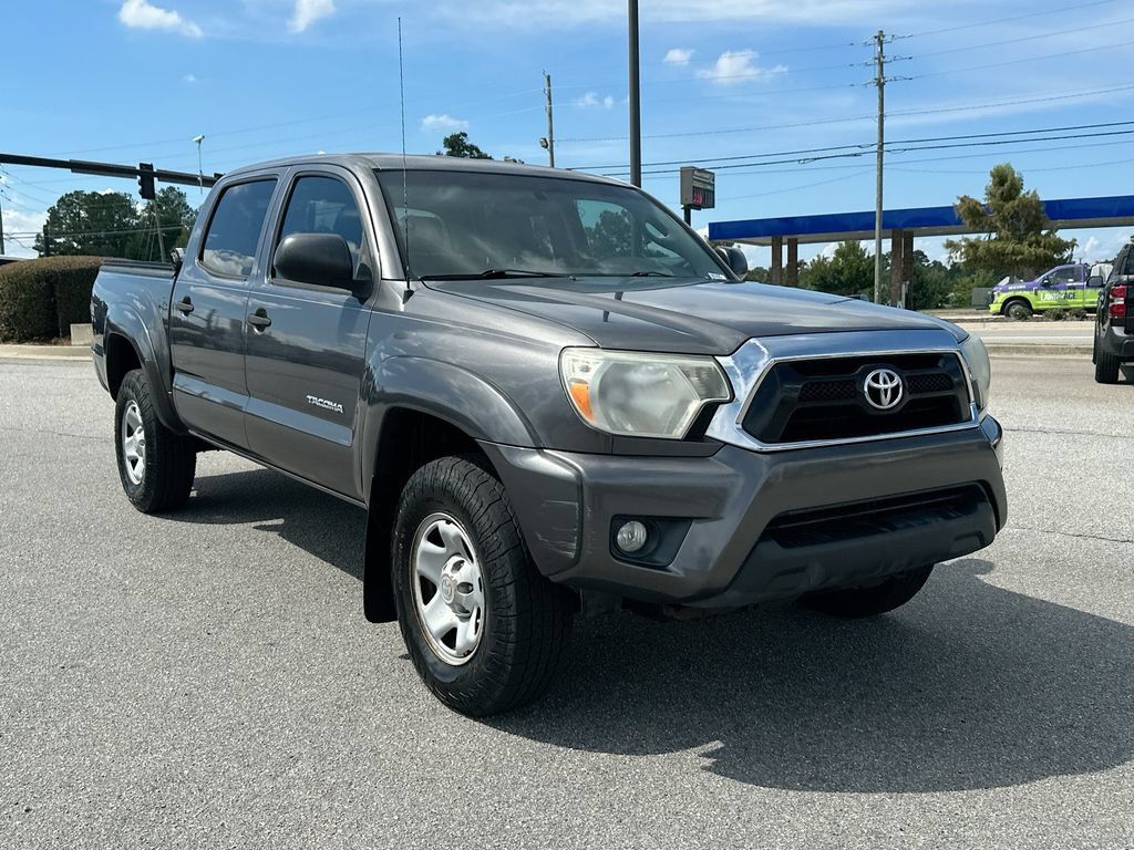 Used 2014 Toyota Tacoma 4x4 Double Cab w/ SR5 Package image 2