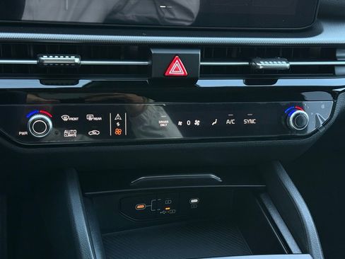 New 2026 Kia Sportage LX image 18