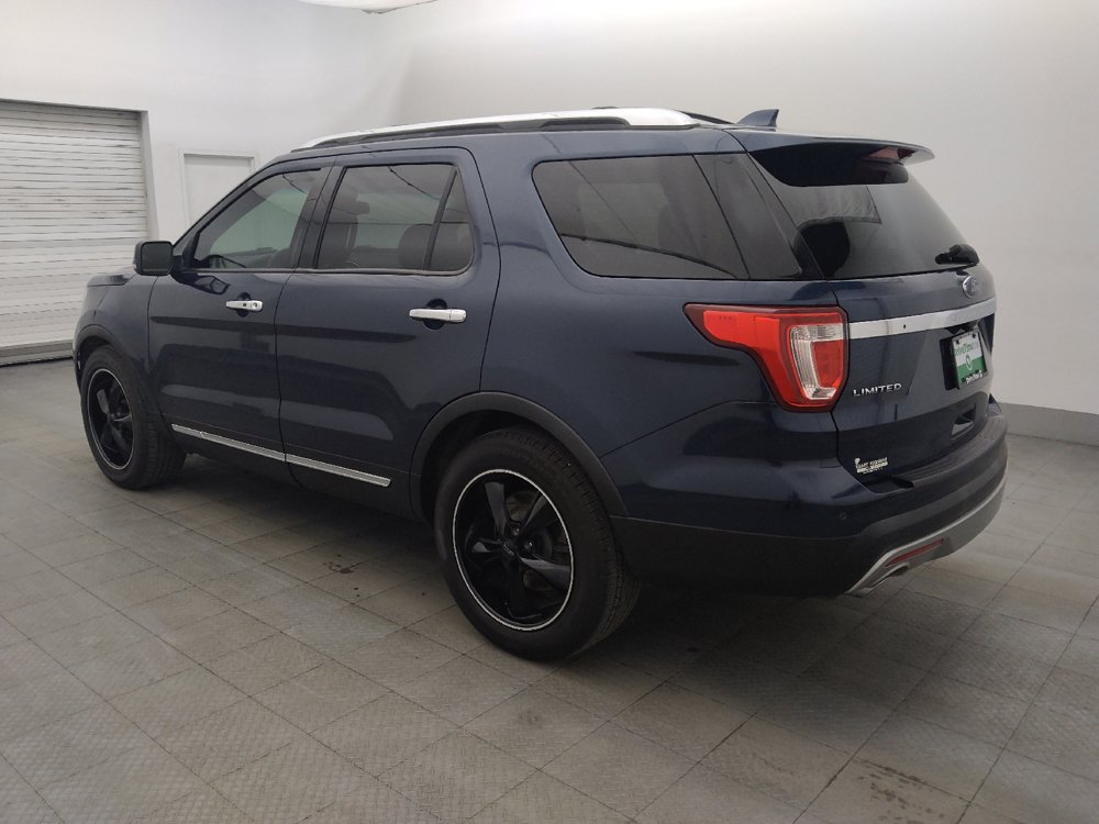 Used 2017 Ford Explorer Limited FWD image 3