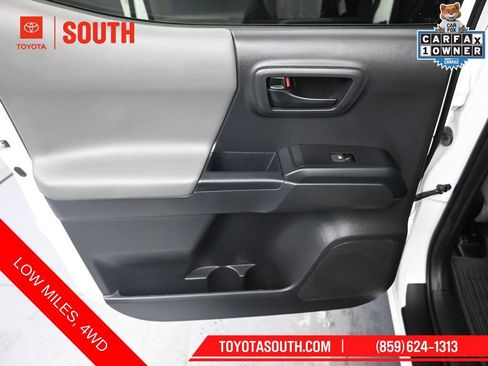 Used 2022 Toyota Tacoma SR AWD/4WD image 24