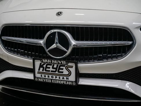 Used 2025 Mercedes-Benz C 300 Sedan image 8