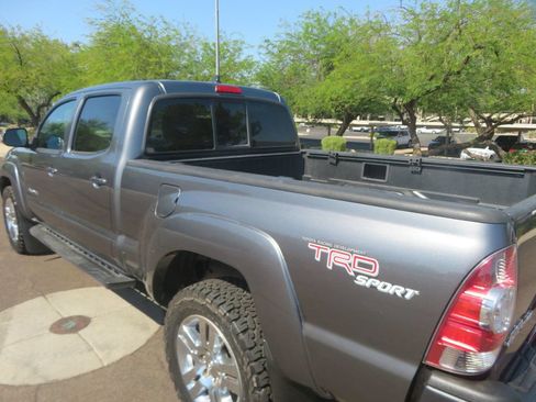 Used 2012 Toyota Tacoma 4x4 Double Cab image 7