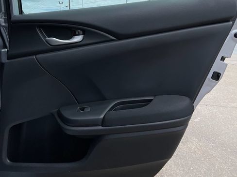 Used 2019 Honda Civic LX image 32